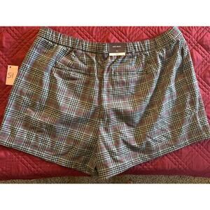 S1 Old Navy 26 stretch midi plaid shorts